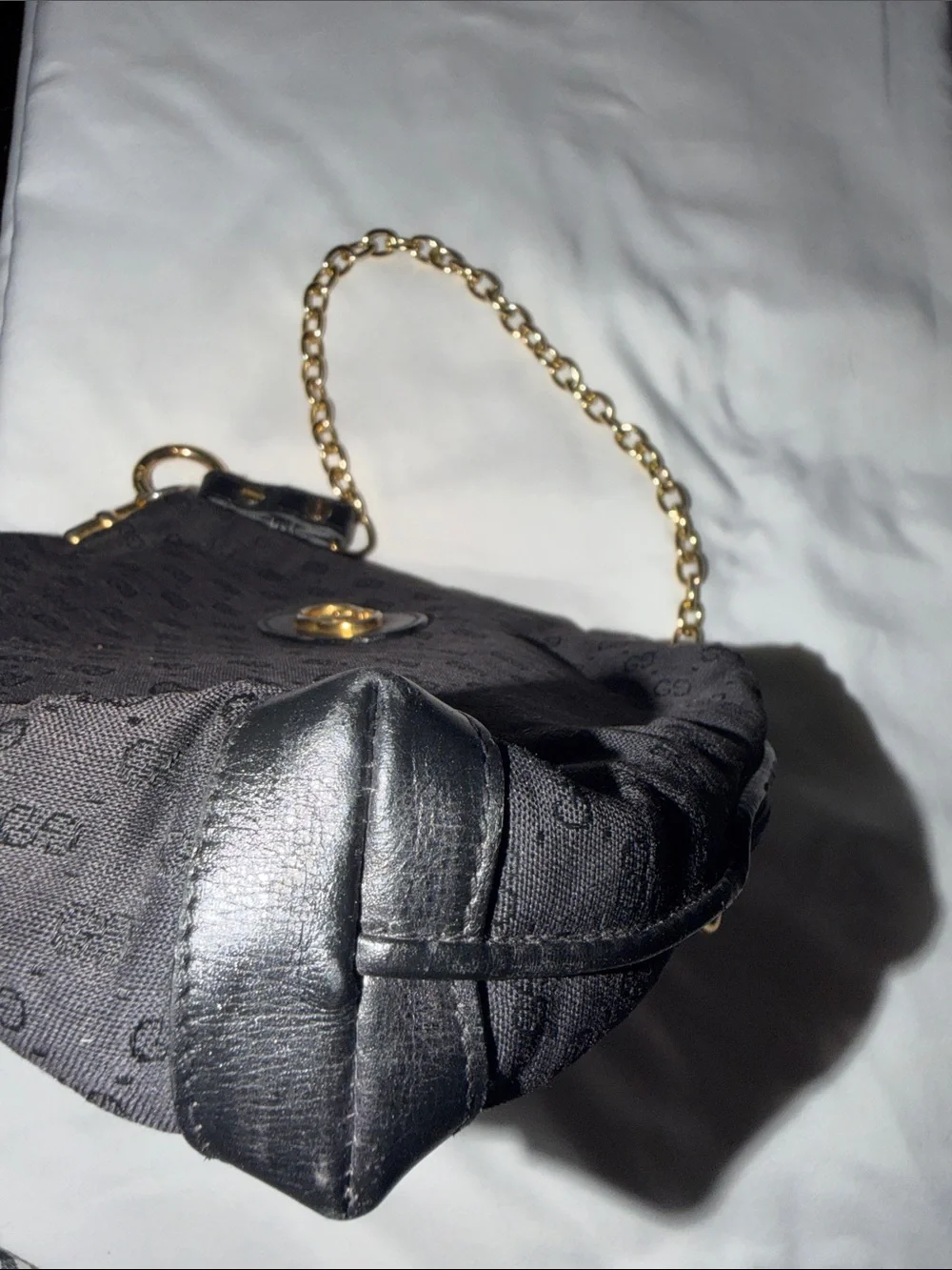 Gucci Vintage 70’s Round Canvas Shoulder Bag in Black and Gold - Picture 9 of 16